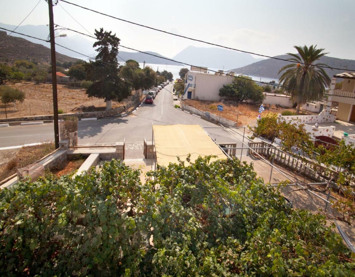 דירות Emborios Manolakis Pizanias מראה חיצוני תמונה